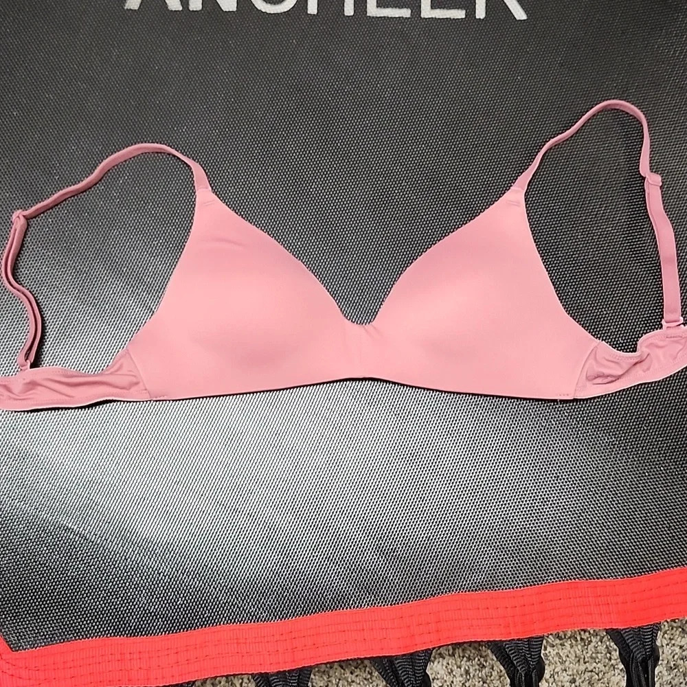 Pink brand push up bra wore 1 time size 32 a box #4